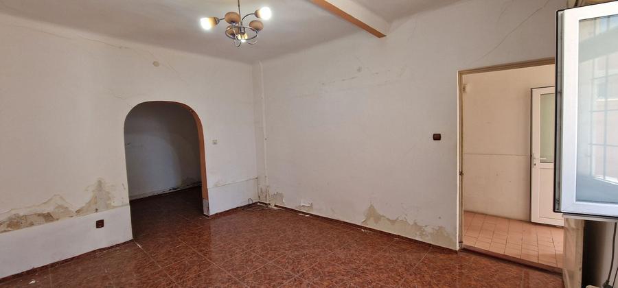Apartament situat in zona Peninsula, ideal birouri. - 2
