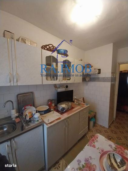 Apartament 2 camere, Vest-Baraolt, et 4/4 - 42.500 euro negociabil - 5