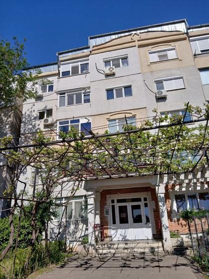 Vand Apartament 2 cam. Ansamblul Buzaului Decomandat. - 1