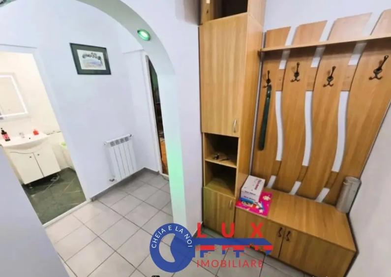 ID 2969 Apartament 2 camere transformat in 3 camere - PARTER - 3