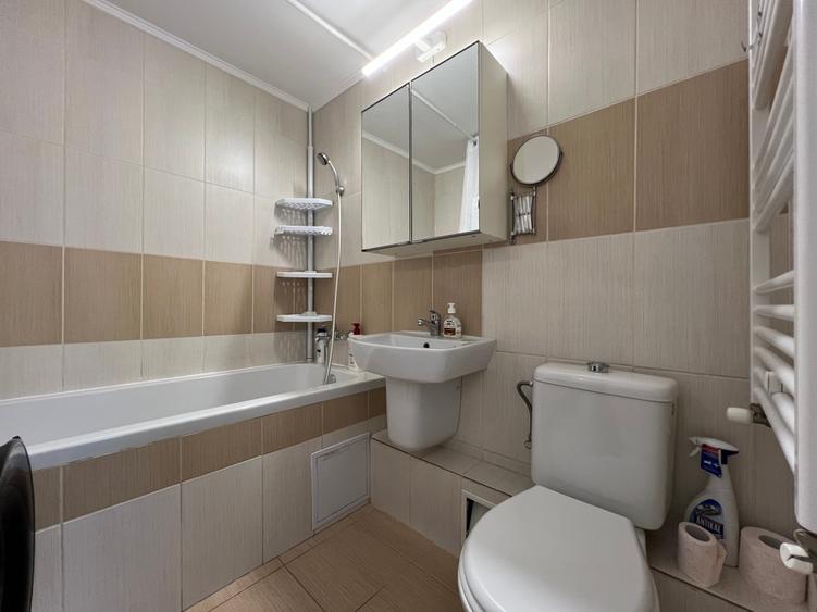 Apartament cu 2 camere decomandat în Rahova
