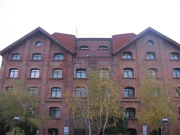 Caro Castel Office Building - 352 mp - 2