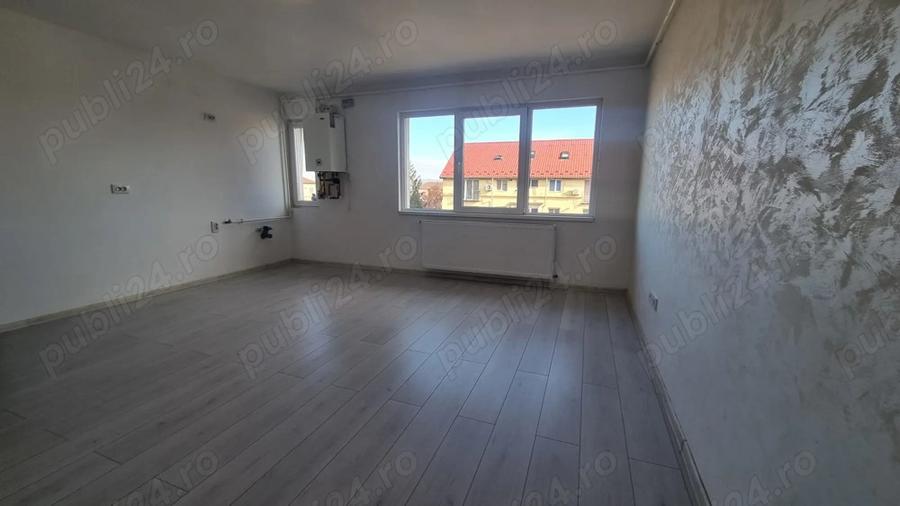 Apartament 3 camere de vanzare - 2