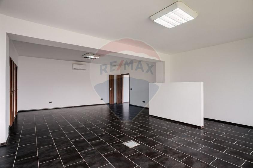 Inchiriere spatiu modern pentru birouri sau servicii, zona Subcetate - 1