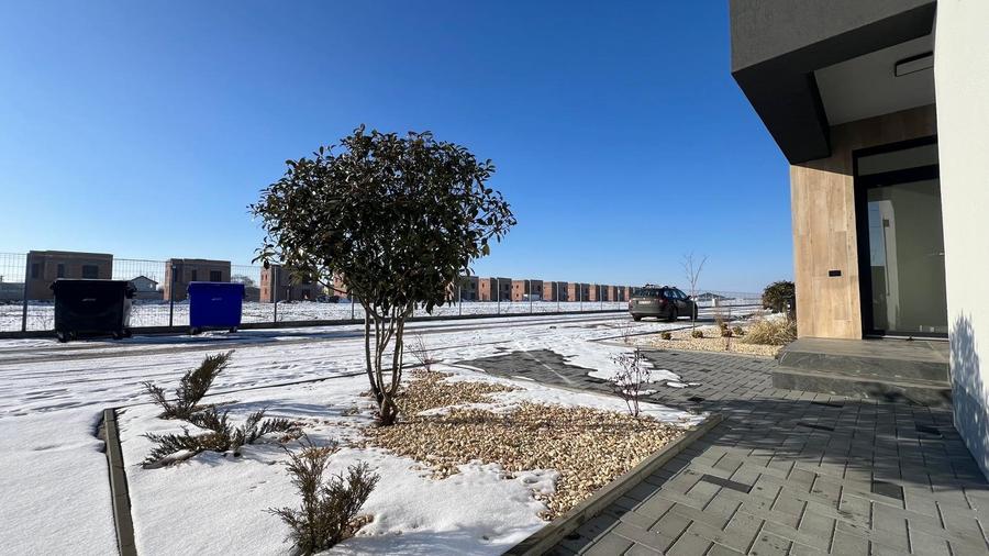 Complex de vile -Domesti - 2