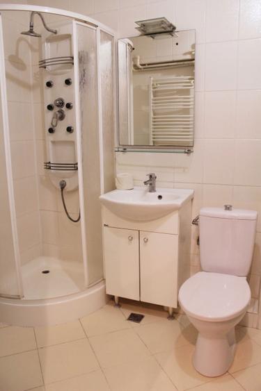 Apartament de Vanzare pe Blvd. 1 Decembrie, 3 camere, 84 Mp. - 1