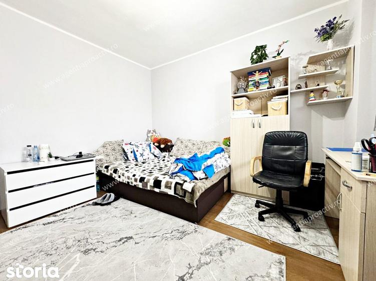 Apartament cu 2 camere decomandat în Micro 17