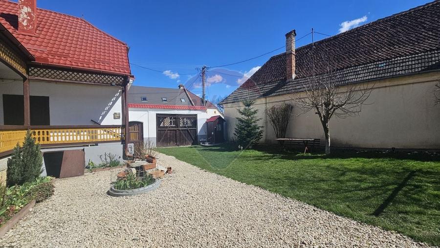 Casă autentică mocănească | Grădină 881 mp | Zonă liniștită | Săcele - 2