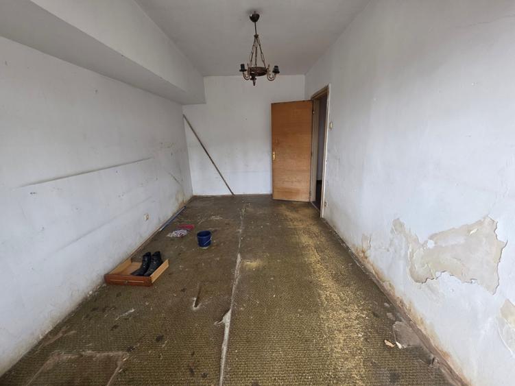 Calea Giulesti, chiar vav stadion, stradal, vedere fata, bloc 1989, 77 mp - 6