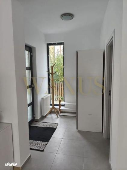 Casa Moderna / Tip Duplex / Zona Vivo - 9