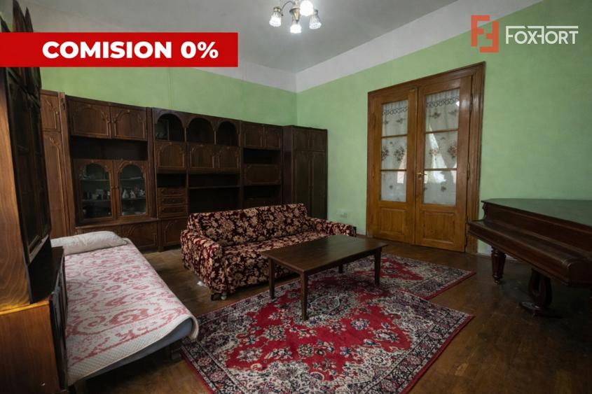 Apartament cu 3 camere semidecomandat, mobilat în Ultracentral
