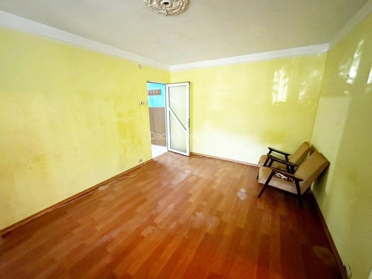 Apartament cu 2 camere semidecomandat în Alexandru cel Bun Apartament cu 2 camere semidecomandat în Alexandru cel Bun