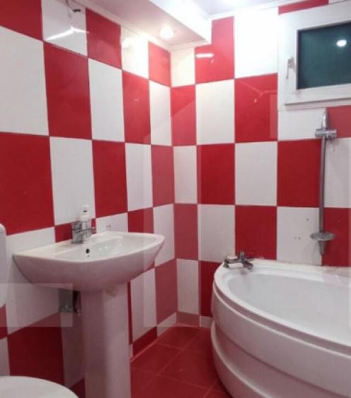 Apartament cu 4 camere, 80 mp, renovat, zona Berceni - negoc - 2