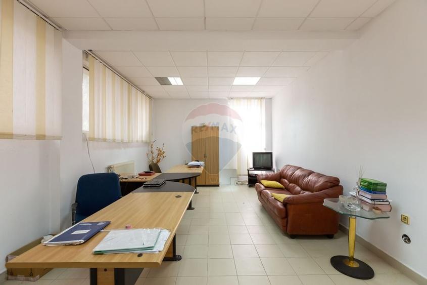 Cladire Administrativa si Hala Multifunctionala de Inchiriat - Bacau - 10