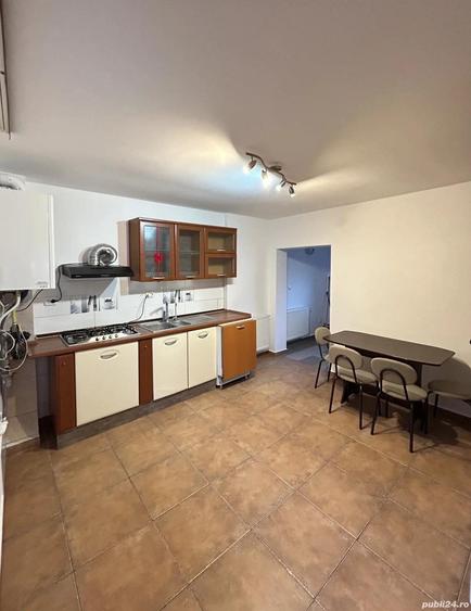 Inchiriez casa - 8