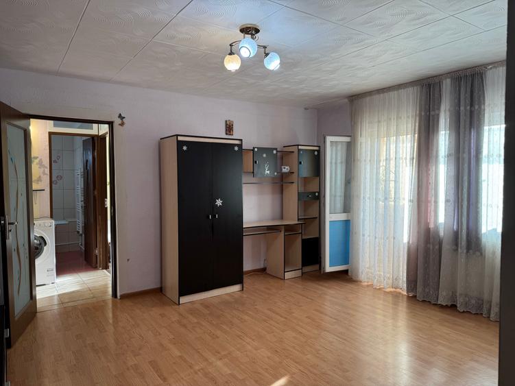 2 cam, 58 mp, etaj 3, zona Zahana - str. Toamnei - 9