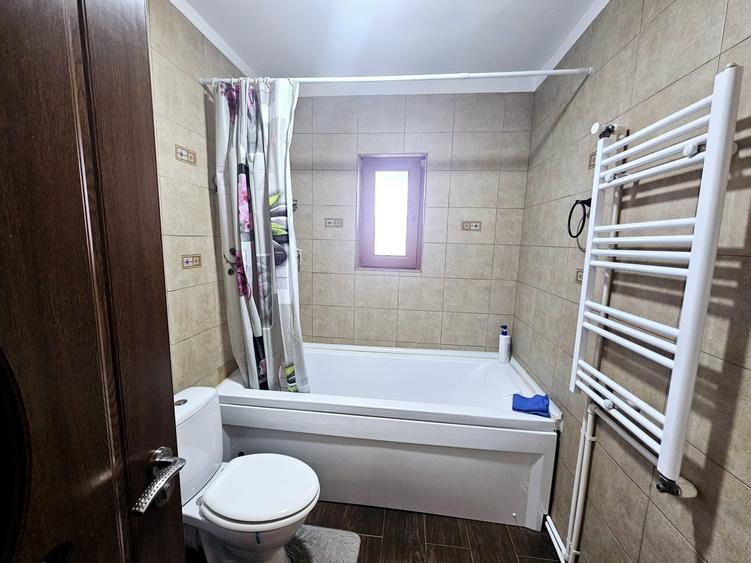 Casa Modernă, curte cu foișor-Mogoșoaia,  Șos. Bucuresti-Targoviste - 3