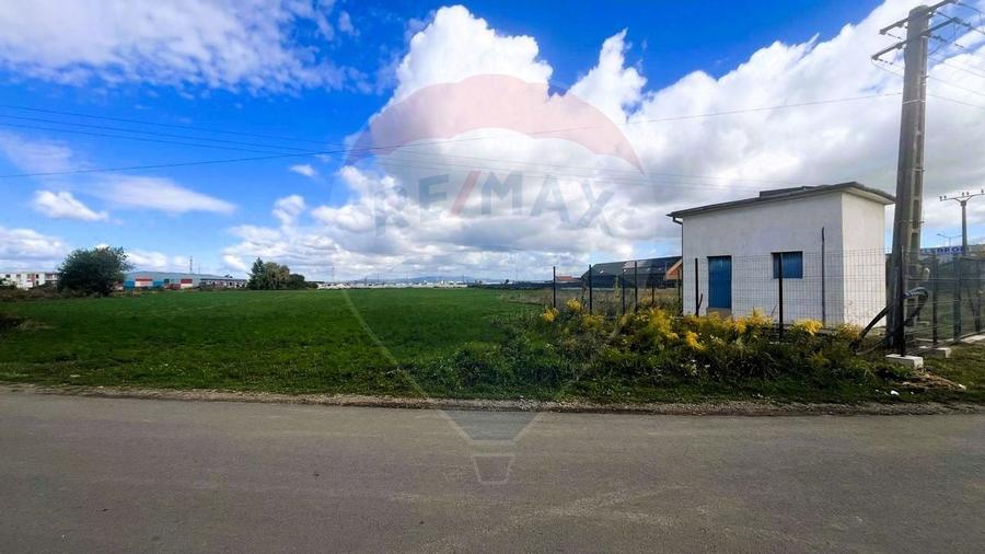 De vanzare - Teren industrial 8.500 mp, Grivitei/Calea Feldioarei - 13