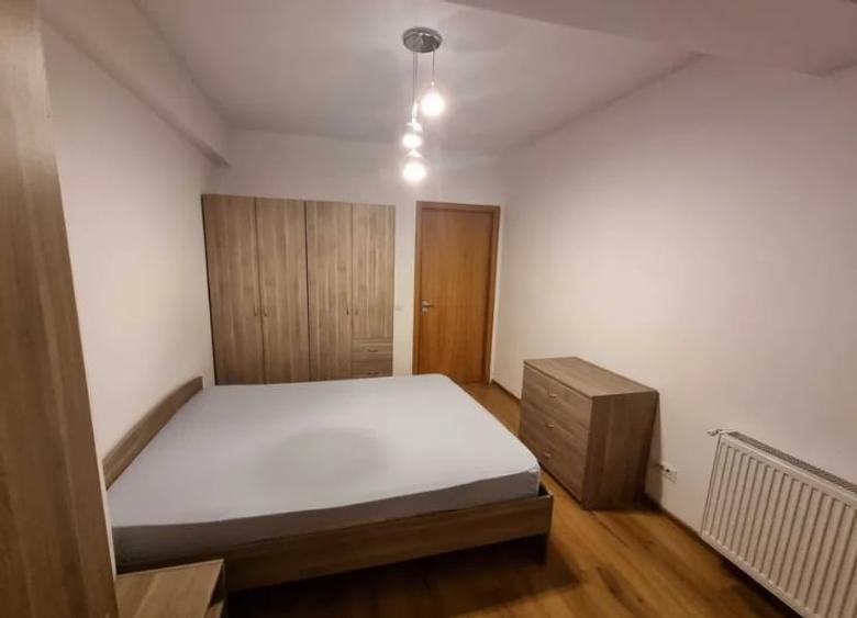 Calea Calarasilor,Traian,bl.2015,et.1/4,DECOMANDAT,Renovat,centrala,2 balcoane - 2