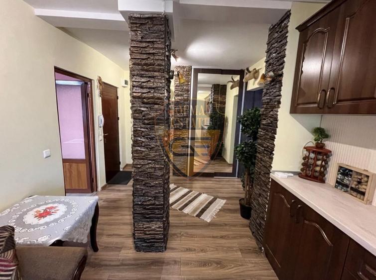 2 Cam Decomandat et 1/4 55 mp Trocadero Parcare A/C, - 7