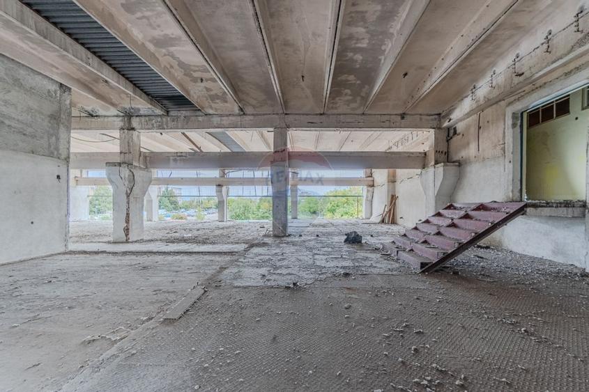 Spatiu industrial de 2060mp cu teren de 3358mp de vanzare Str Turnului - 58