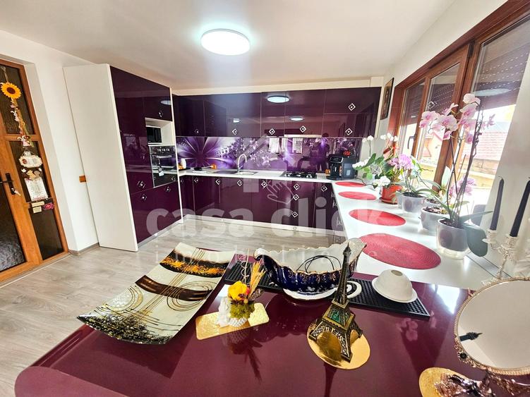 Vila de vânzare Arcașilor – 3 dormitoare, garaj, zonă Ștefan cel Mare - 2