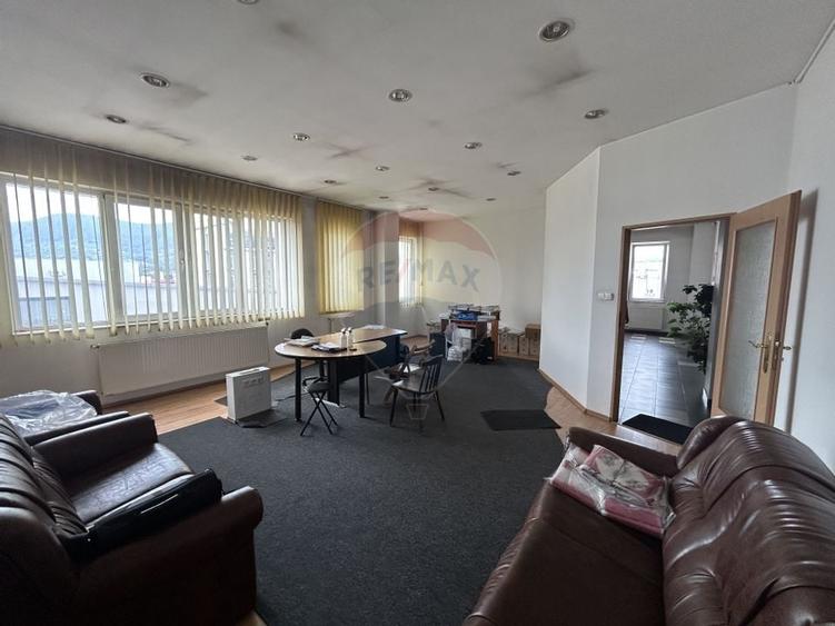 Spațiu 324mp FRIG / 300mp BIROURI de vânzare în zona VALUE CENTRE - 15