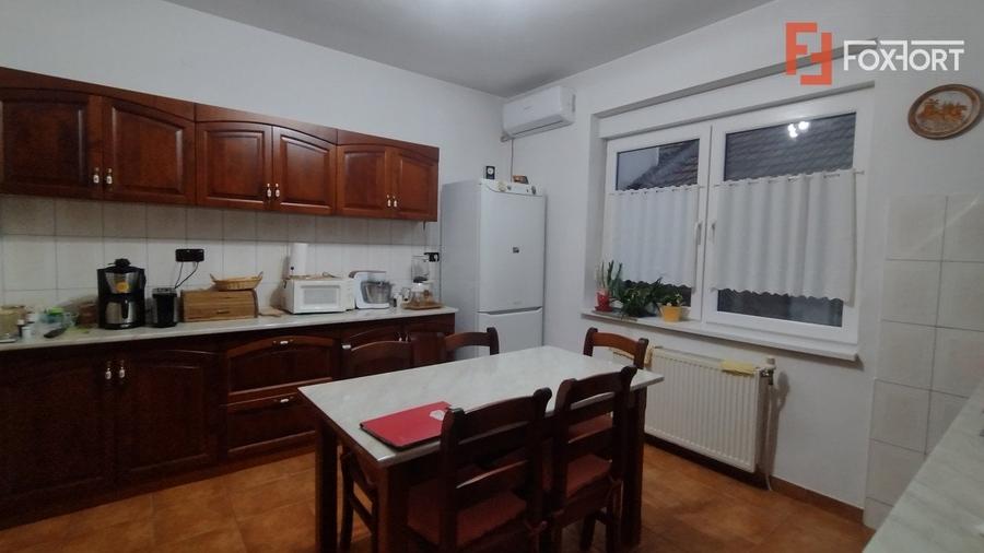 Casă individuală cu 4 camere cu Canalizare în Mircea cel Bătrân