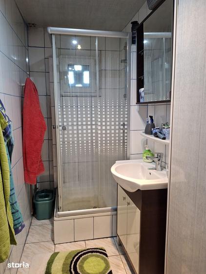 Apartament cu 3 camere nedecomandat în Central