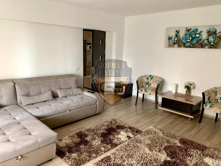 Apt 2 camere decomandat, Faleza Nord Reyna, centrala gaze, A/C, balcon et 1 lift Apt 2 camere decomandat, Faleza Nord Reyna, centrala gaze, A/C, balcon et 1 lift