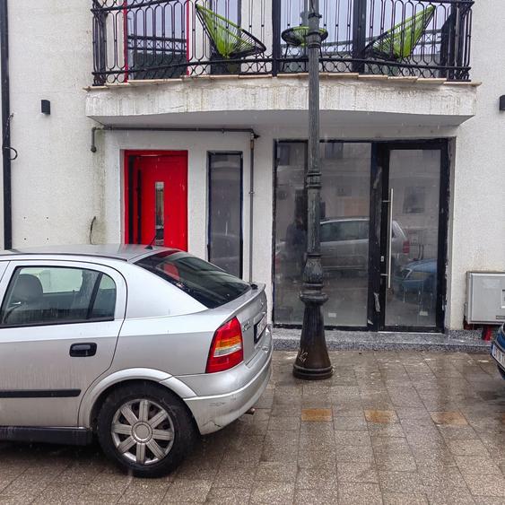 Spatiu Piata Ovidiu, Traian 11, Renovat - 2