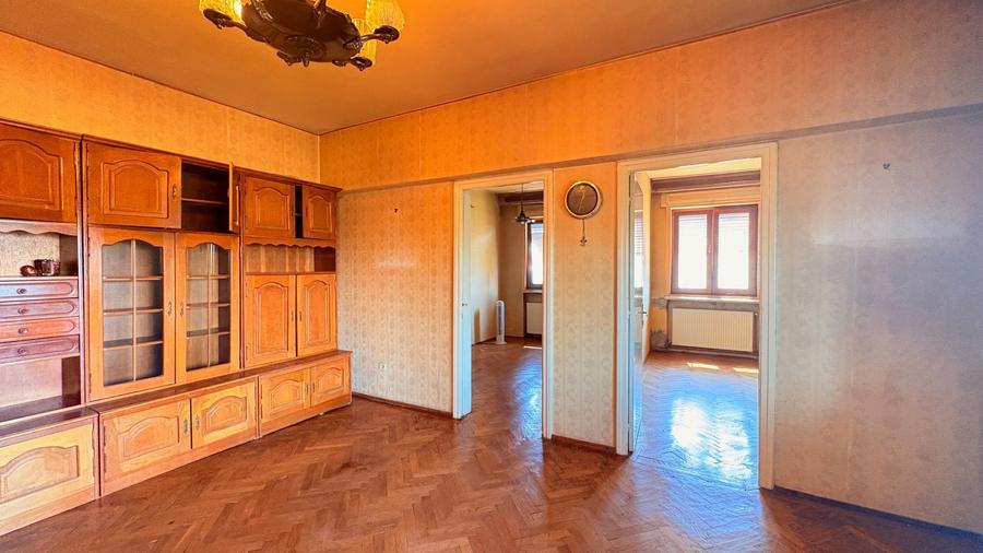 3 cam Piata Alba Iulia strada Valeriu Braniste, CENTRALA PROPRIE, etaj 4 - 6