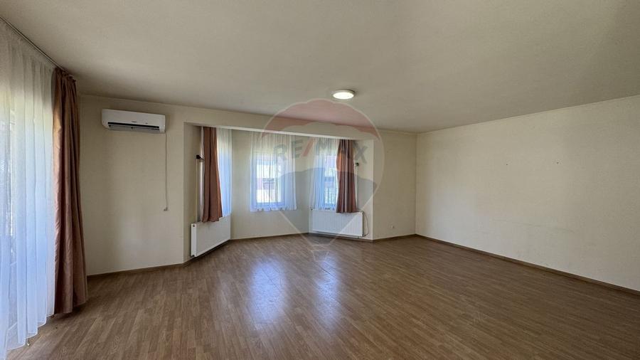 DE VANZARE CASA LA PRET DE APARTAMENT - 23