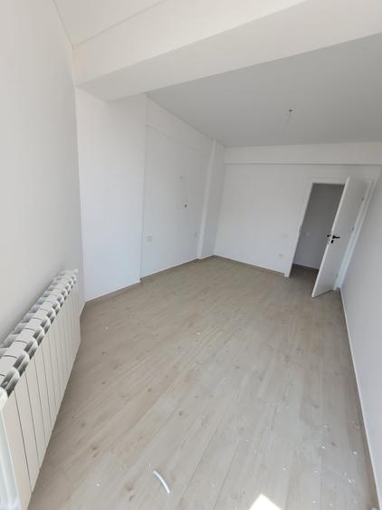 COMISION 0%  2 CAMERE  -MERAKI MAMAIA NORD -  81000 E - 27