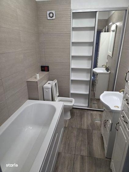 Apartament cu 3 camere în Berceni