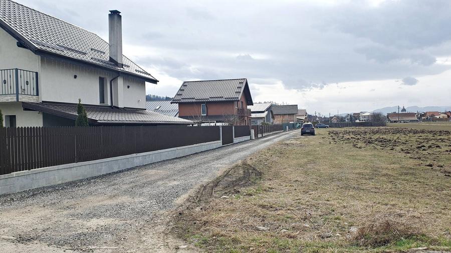 Cristian-zona str Eroilor front 34m, intravilan, 730mp - 7