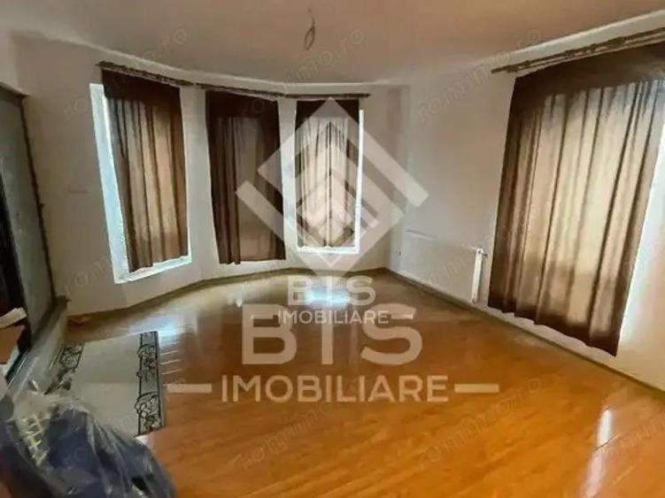 Casa cu 600 mp teren // str. Jupiter - 7