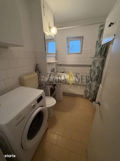 De vanzare apartament 3 camere,2 bai, decomandat