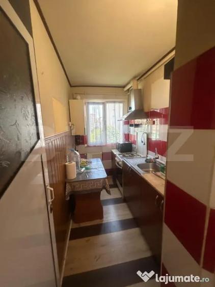 Apartament cu 2 camere semidecomandat în Micro 6