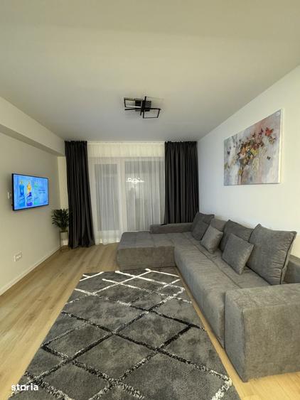 Apartament cu 2 camere decomandat, mobilat în Tractorul