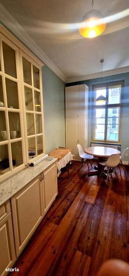 Apartament cu 4 camere în Ultracentral