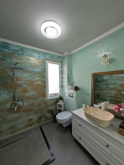 Duplex cu 6 camere cu Canalizare în Florești