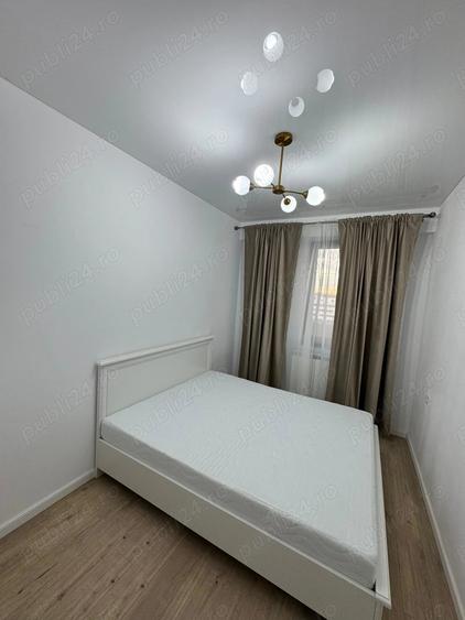 Apartament cu 2 camere decomandat, mobilat în Universitate