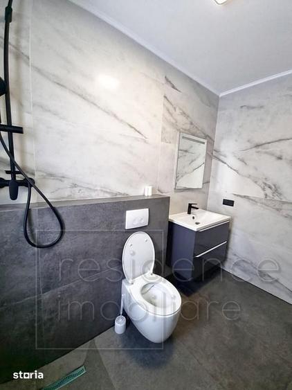 Casă cu 5 camere cu Teren 330 Mp în Europa