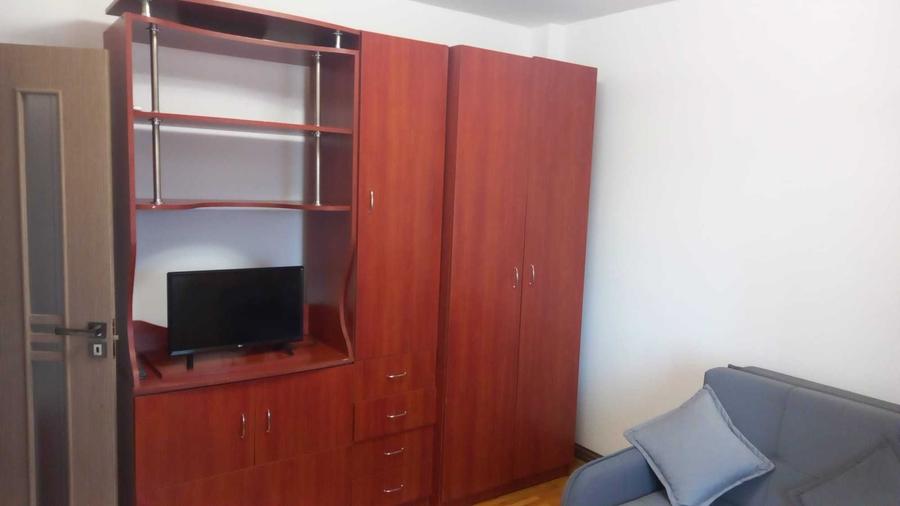 Inchiriez apartment pe perioada untold - 8