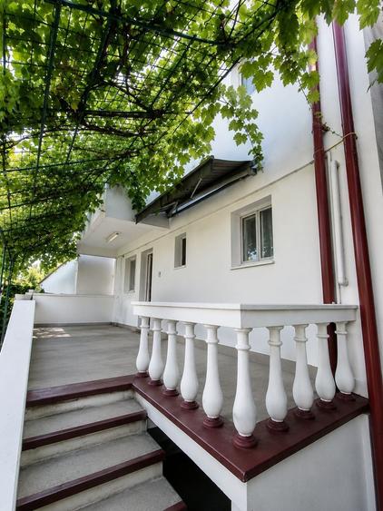 Casă cu 4 camere în Central