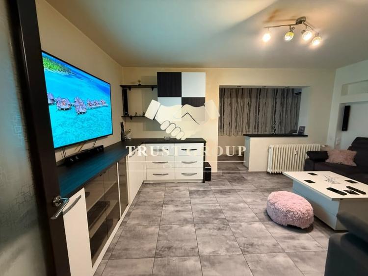 Apartament cu 3 camere decomandat în Drumul Taberei