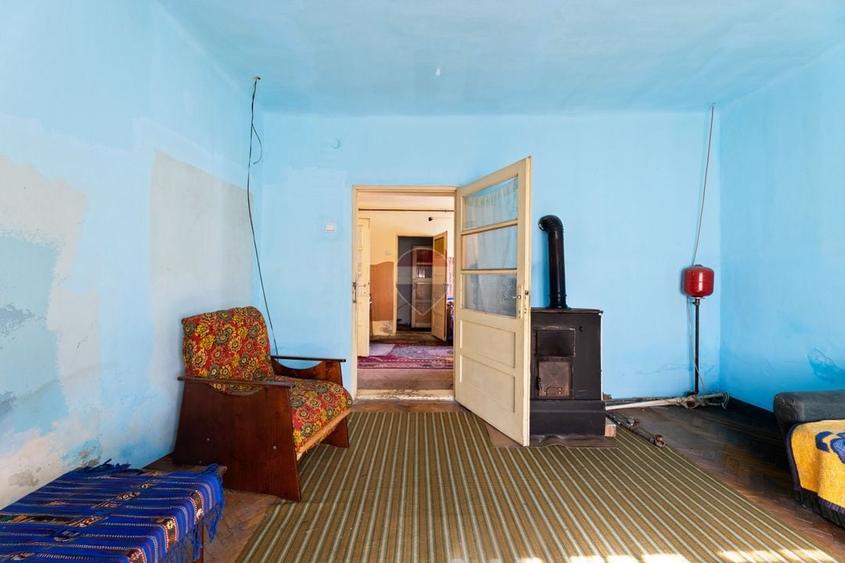 Casă individuală cu 4 camere cu Teren 785 Mp în Gai