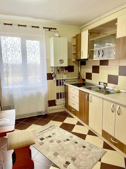 Apartament cu 3 camere decomandat în Juc-Herghelie