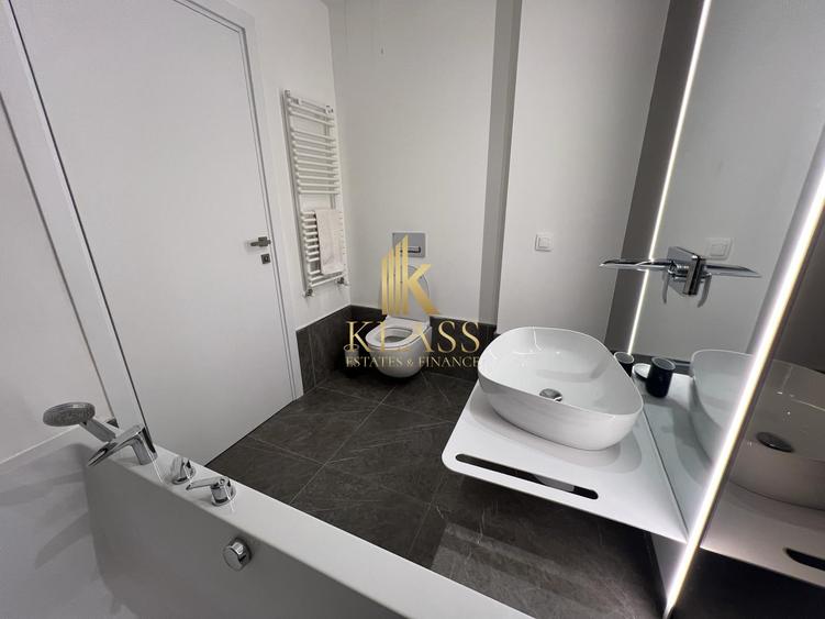 Apartament cu 3 camere semidecomandat, mobilat în Aviației